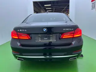 BMW 5 Series 2020 Versión mejorada de kilometraje 530Le Traje de lujo exterior foto 6