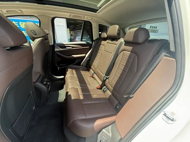 BMW X3 2018 xDrive28i Traje de lujo País VI interior foto 16