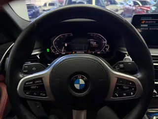 BMW 5 Series 2021 535Le M Conjunto deportivo exterior foto 8