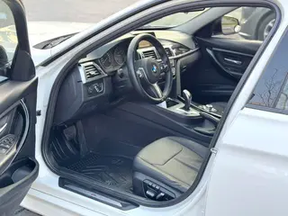 BMW 3 Series 2017 320Li M Sporty exterior photo 4 BMW 3 Series 2017 320Li M Sporty exterior photo 4