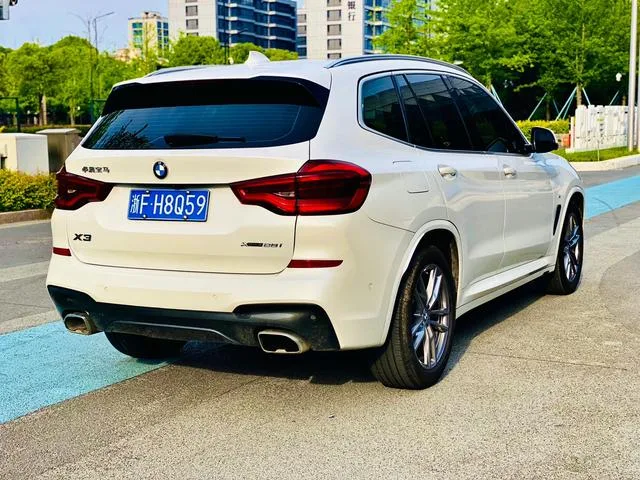 BMW X3 2021 xDrive28i M Sports suit interior photo 8 BMW X3 2021 xDrive28i M Sports suit interior photo 8