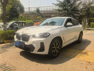 BMW X4 2022 xDrive 25i M Ensemble de sport
