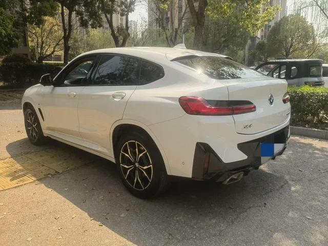 BMW X4 2022 xDrive 25i M Conjunto deportivo interior foto 13