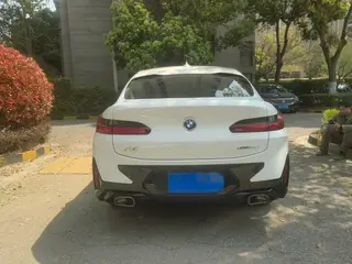 BMW X4 2022 xDrive 25i M Conjunto deportivo interior foto 14