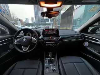 BMW 1 Series 2020 120i Fashionable interior photo 7 BMW 1 Series 2020 120i Fashionable interior photo 7