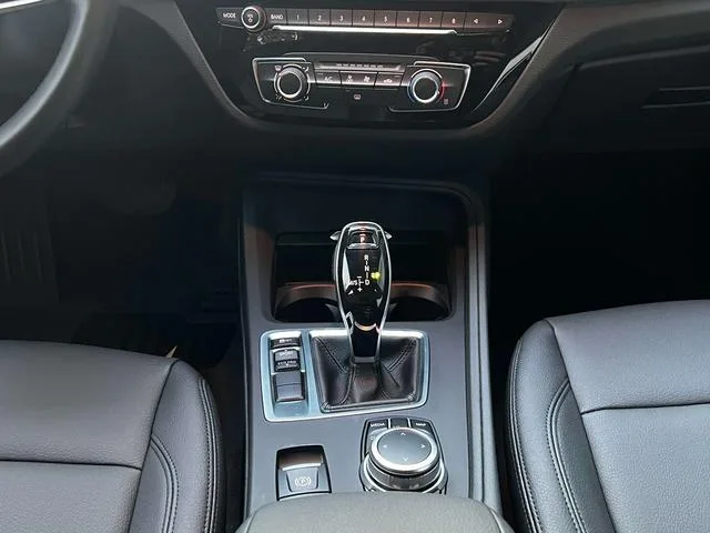 BMW 1 Series 2020 120i Fashionable interior photo 9 BMW 1 Series 2020 120i Fashionable interior photo 9