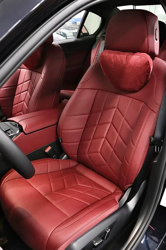 BMW 5 Series 2025 530Li Leading Type M Sports suit interior photo 12 BMW 5 Series 2025 530Li Leading Type M Sports suit interior photo 12