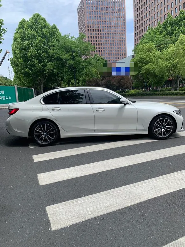 BMW 3 Series 2021 Restyling 325Li M Sports suit exterior photo 4