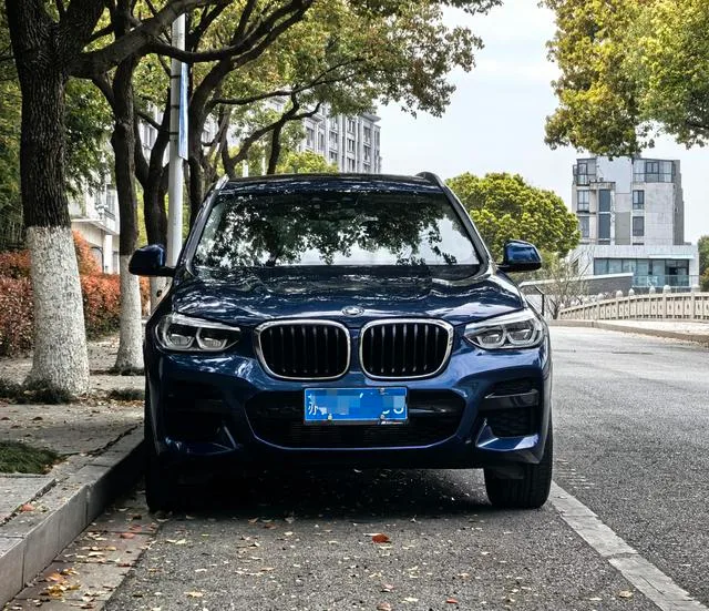 BMW X3 2021 xDrive28i M Sports suit exterior photo 2 BMW X3 2021 xDrive28i M Sports suit exterior photo 2