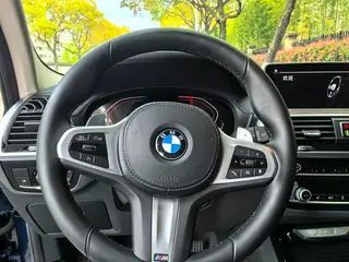 BMW X3 2021 xDrive28i M Sports suit interior photo 9 BMW X3 2021 xDrive28i M Sports suit interior photo 9