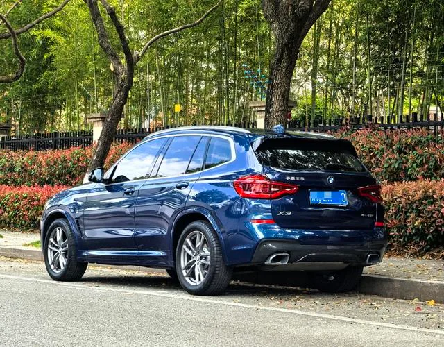 BMW X3 2021 xDrive28i M Sports suit interior photo 11 BMW X3 2021 xDrive28i M Sports suit interior photo 11