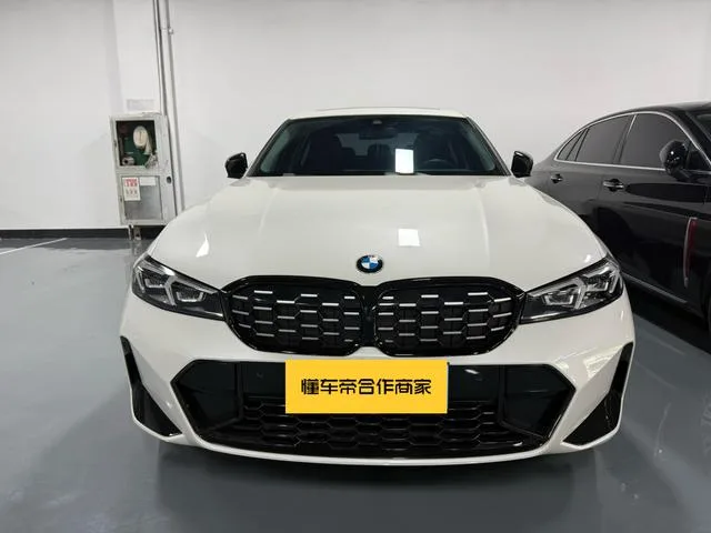 BMW 3 Series 2023 325i M Sports Night Suit exterior photo 2