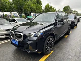 BMW X5 2023 xDrive40Li M Ensemble de sport