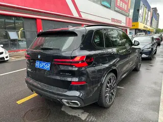 BMW X5 2023 xDrive40Li M Sports suit exterior photo 4