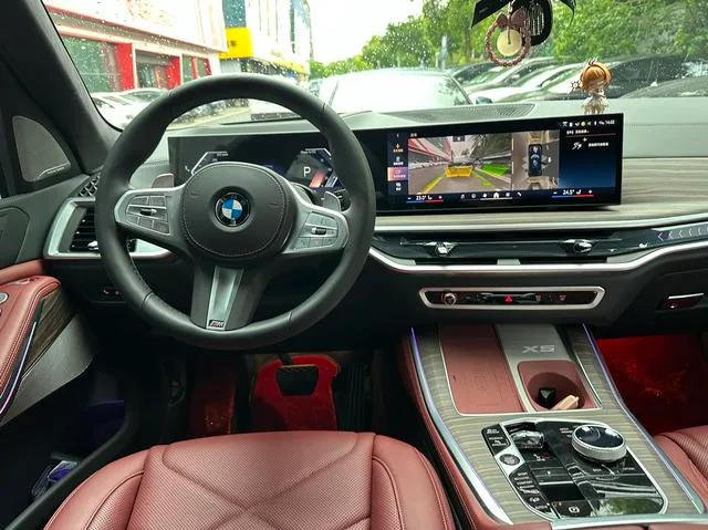 BMW X5 2023 xDrive40Li M Sports suit interior photo 7