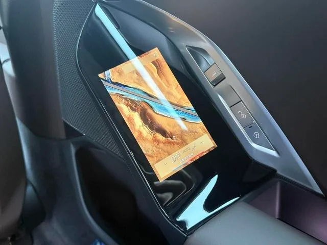 BMW 7 Series 2023 735Li M Conjunto deportivo interior foto 19
