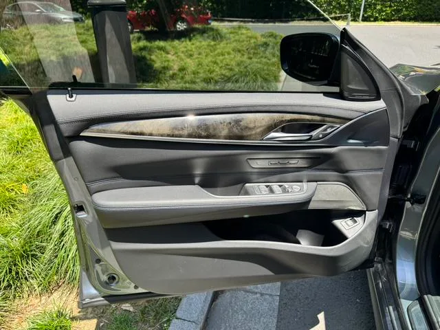 BMW 6 Series GT 2019 630i M Sports suit interior photo 19 BMW 6 Series GT 2019 630i M Sports suit interior photo 19