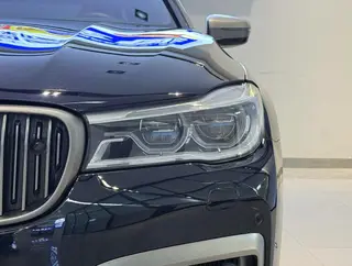 BMW 7 Series 2018 M760Li xDrive exterior photo 4 BMW 7 Series 2018 M760Li xDrive exterior photo 4