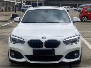 BMW 1 Series (Imported) 2018 120i M Conjunto deportivo exterior foto 2 BMW 1 Series (Imported) 2018 120i M Conjunto deportivo exterior foto 2