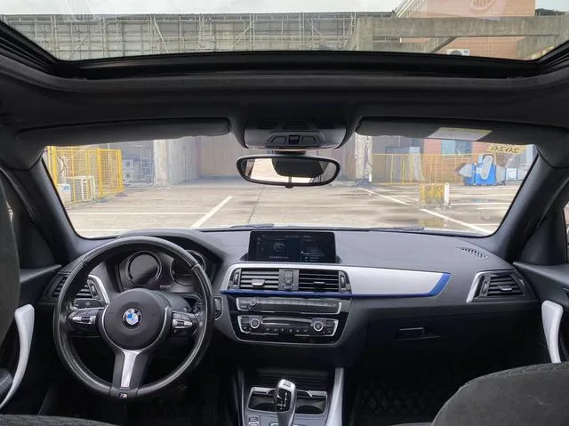 BMW 1 Series (Imported) 2018 120i M Conjunto deportivo exterior foto 7 BMW 1 Series (Imported) 2018 120i M Conjunto deportivo exterior foto 7