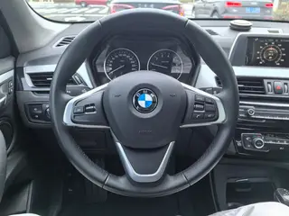 BMW X1 2016 sDrive18Li Fashionable exterior photo 6