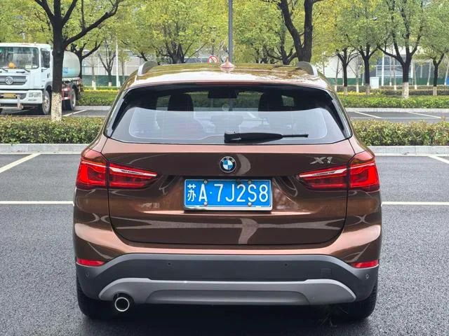 BMW X1 2016 sDrive18Li Fashionable interior photo 16