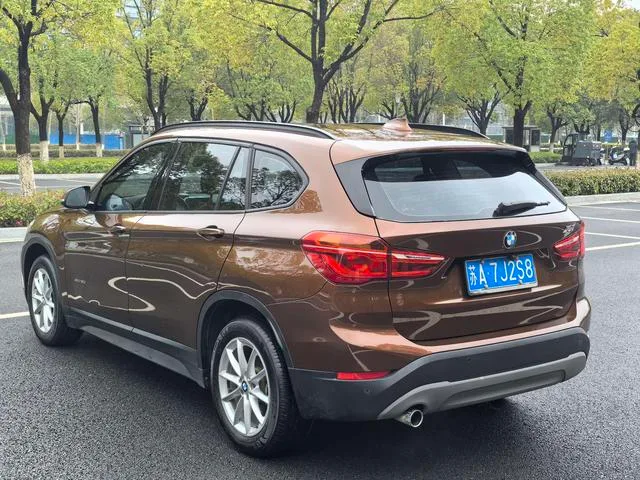 BMW X1 2016 sDrive18Li Fashionable interior photo 17