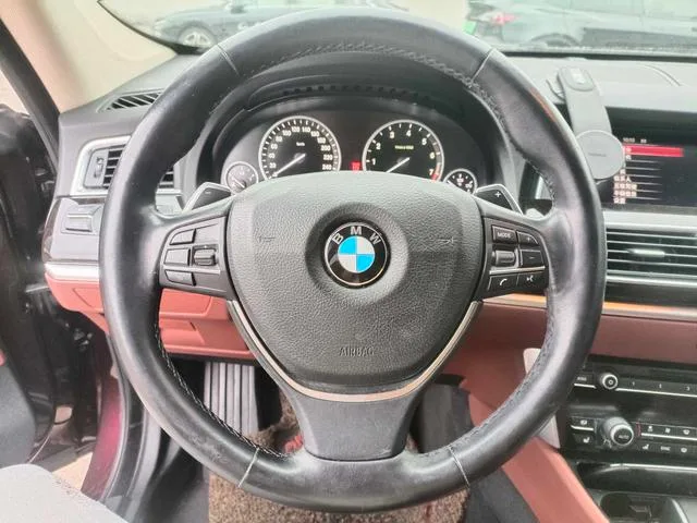 BMW 5 Series GT 2015 535i xDrive exterior photo 4