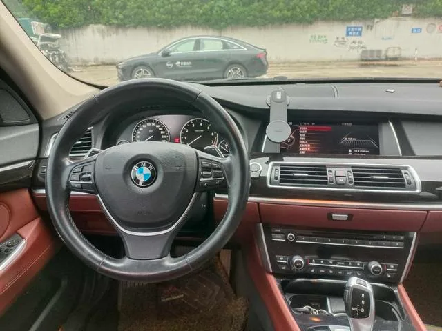 BMW 5 Series GT 2015 535i xDrive interior photo 8
