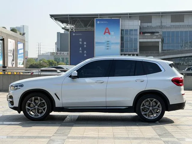 BMW X3 2021 xDrive28i Luxury Set exterior photo 7