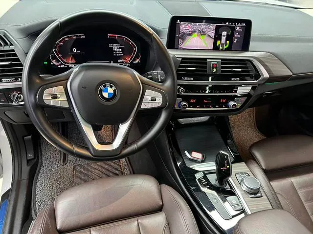 BMW X3 2021 xDrive28i Luxury Set interior photo 12