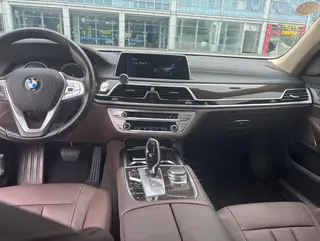 BMW 7 Series 2016 730Li Leading Type interior photo 14