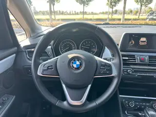 BMW 2 Series Touring 2016 218i Líder interior foto 13 BMW 2 Series Touring 2016 218i Líder interior foto 13
