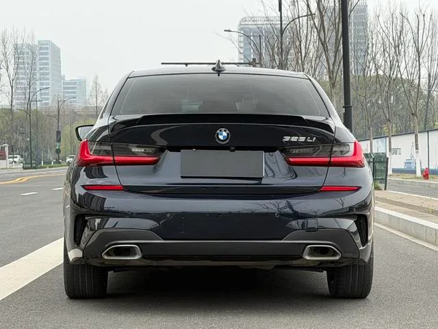 BMW 3 Series 2021 325Li M Conjunto deportivo exterior foto 6 BMW 3 Series 2021 325Li M Conjunto deportivo exterior foto 6