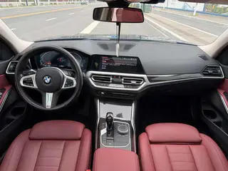 BMW 3 Series 2021 325Li M Conjunto deportivo interior foto 12 BMW 3 Series 2021 325Li M Conjunto deportivo interior foto 12