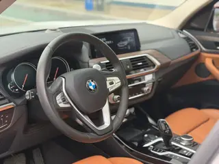 BMW X3 2019 xDrive28i Luxury Set interior photo 12 BMW X3 2019 xDrive28i Luxury Set interior photo 12