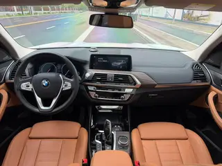BMW X3 2019 xDrive28i Luxury Set interior photo 14 BMW X3 2019 xDrive28i Luxury Set interior photo 14