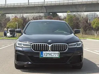 BMW 5 Series 2022 Segundo cambio 535Le M Conjunto deportivo exterior foto 3