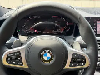 BMW 4 Series 2021 430i M Sports Night Suit interior photo 10 BMW 4 Series 2021 430i M Sports Night Suit interior photo 10