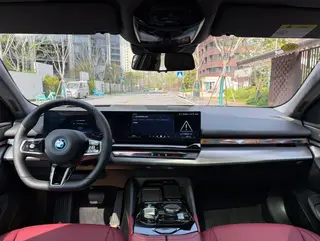 BMW i5 2025 eDrive40L M Sports suit exterior photo 2 BMW i5 2025 eDrive40L M Sports suit exterior photo 2