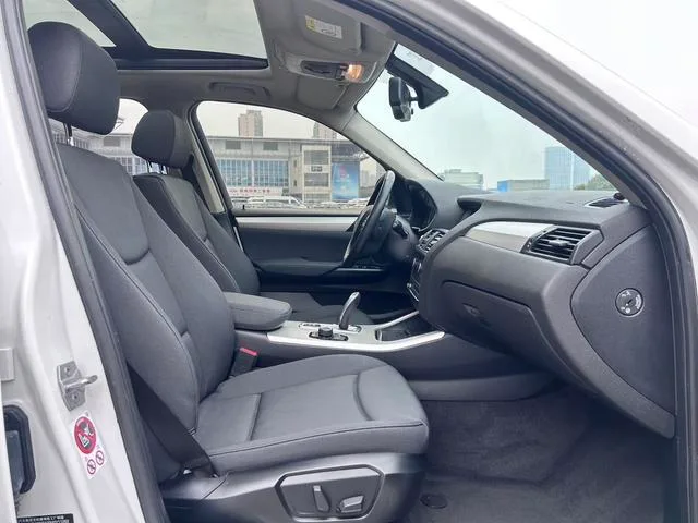 BMW X3 2016 sDrive20i interior photo 10
