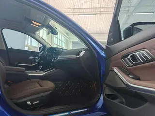 BMW 3 Series 2020 325Li M Set de nuit de sport intérieur photo 12
