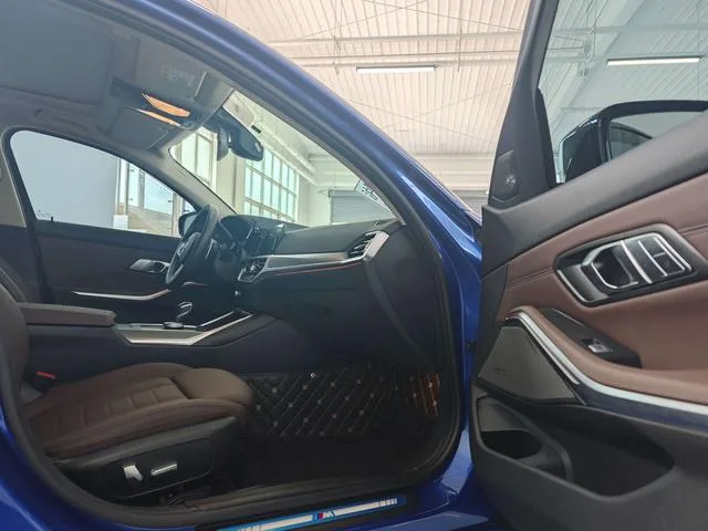 BMW 3 Series 2020 325Li M Set de nuit de sport intérieur photo 12