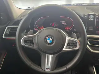 BMW 3 Series 2020 325Li M Set de nuit de sport intérieur photo 13