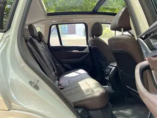 BMW X3 2021 xDrive25i M Sports suit interior photo 10