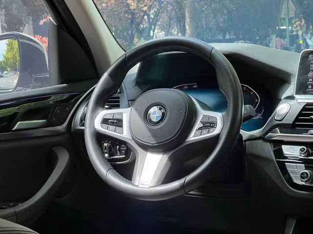 BMW X3 2021 xDrive25i M Sports suit interior photo 13