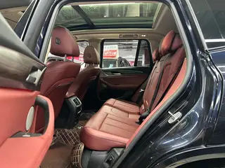 BMW X3 2023 xDrive30i Premium Class M Obsidian Night Suit interior photo 18