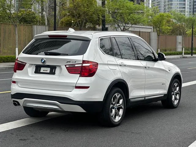 BMW X3 2014 xDrive20i X Traje de diseño exterior foto 5 BMW X3 2014 xDrive20i X Traje de diseño exterior foto 5