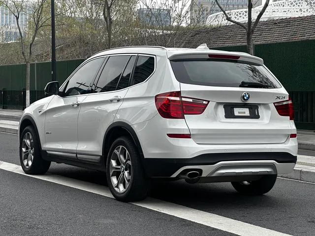 BMW X3 2014 xDrive20i X Traje de diseño exterior foto 6 BMW X3 2014 xDrive20i X Traje de diseño exterior foto 6