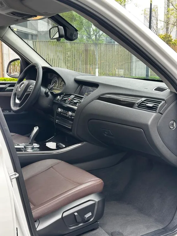BMW X3 2014 xDrive20i X Traje de diseño interior foto 16 BMW X3 2014 xDrive20i X Traje de diseño interior foto 16
